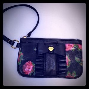 Betsey Johnson wristlet 👝 Black with roses